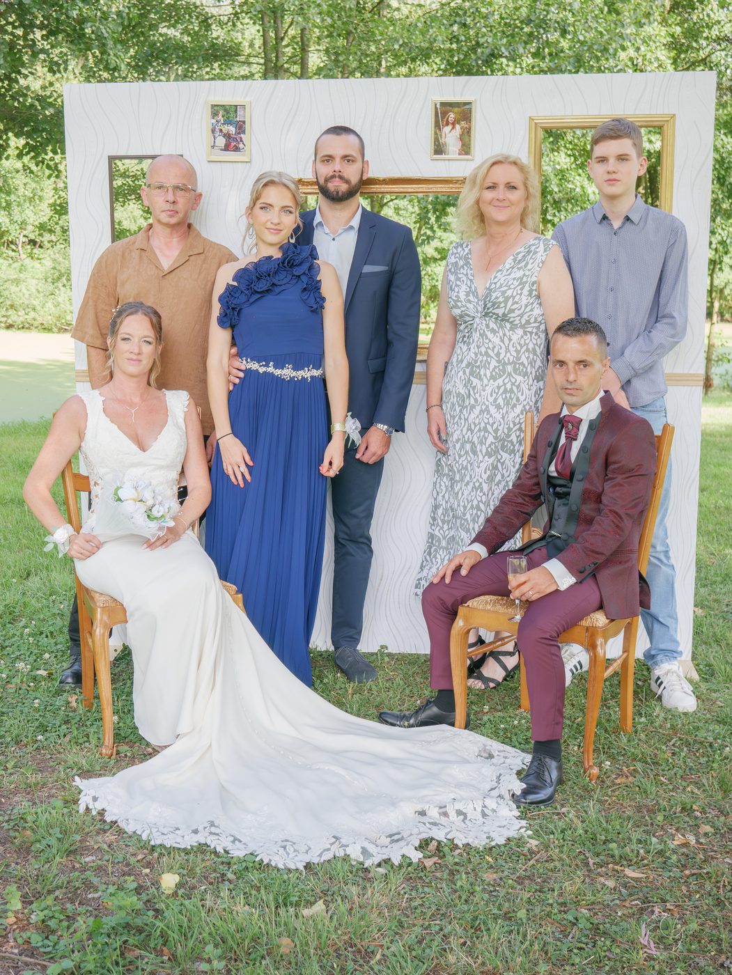 Interprétation extérieure du Portrait Room lors d'un mariage champêtre